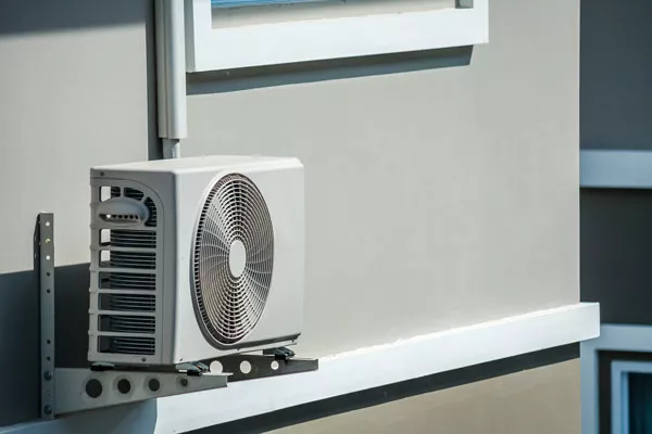 Installation de climatisation monobloc Daikin, Menton, Plomberie OTTAVIANI